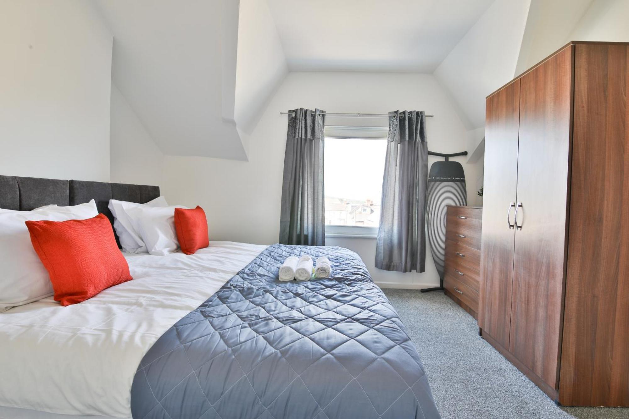 Super King Bed, Walking Distance To City Centre Apartamento Cardiff Exterior foto